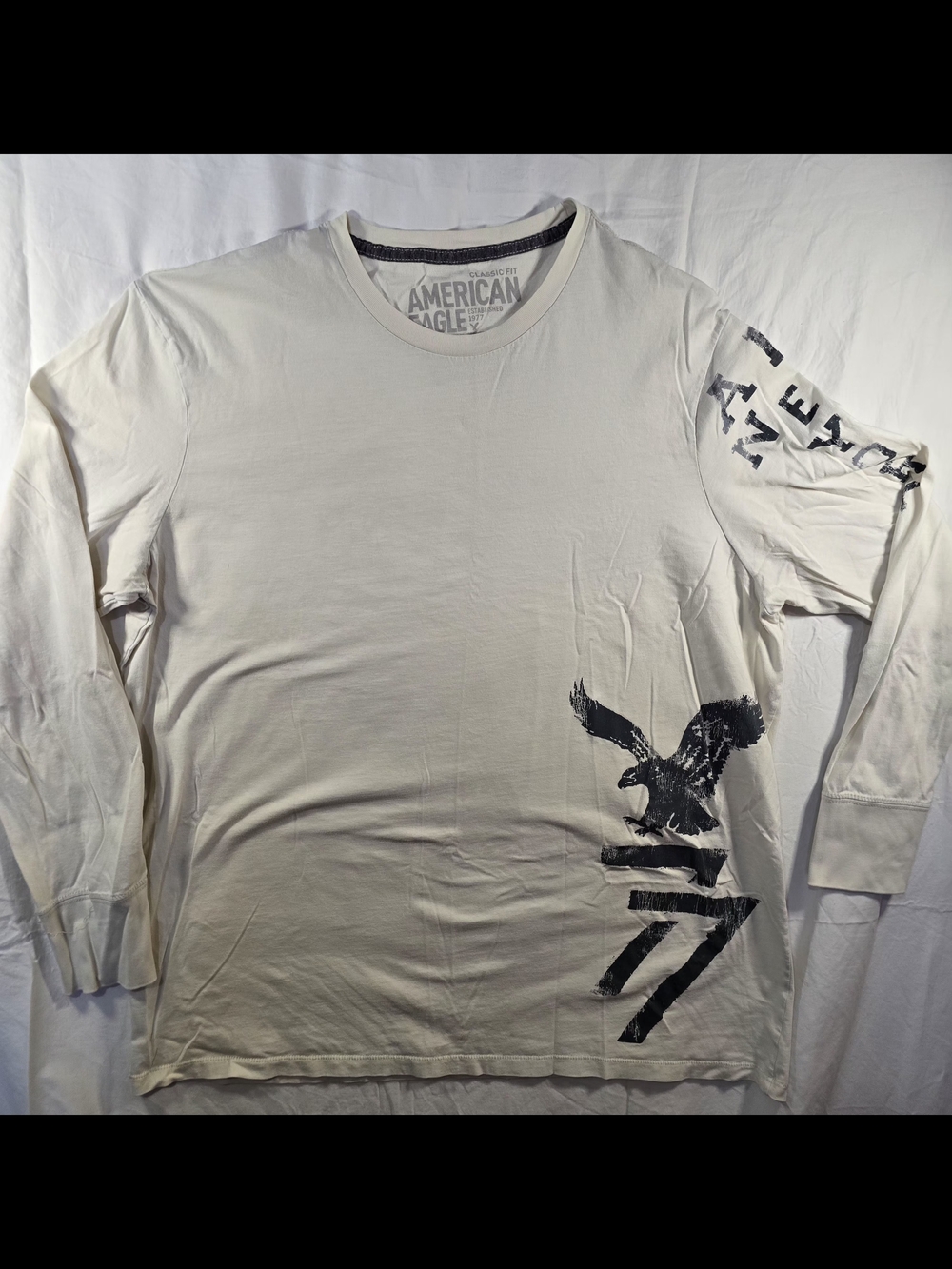 American Eagle Outfitters Men's Long-Sleeve Graphic Tee in Off-White